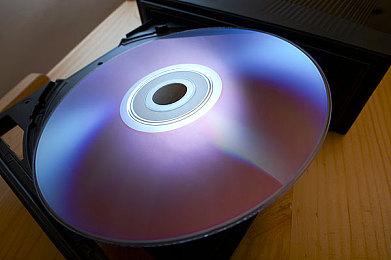 《宝可梦：大集结》“索罗亚克”预告演示 明日上线